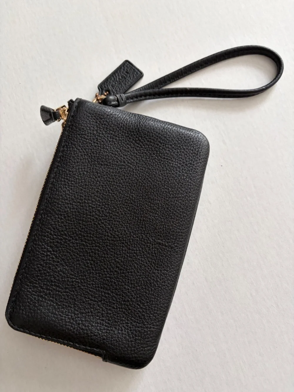 COACH Pebbled Leather Double Corner Zip Wristlet, Black